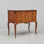 1352 4408 CHEST OF DRAWERS